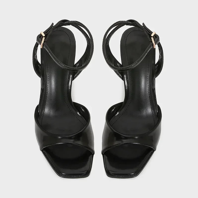 Heels – Nora