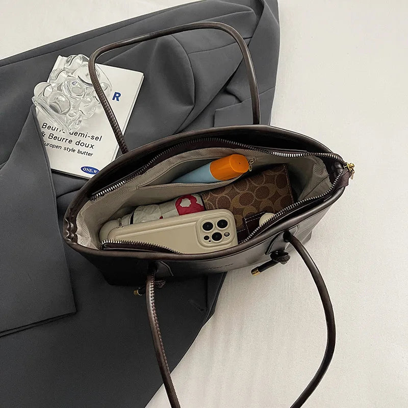 Handbag – Clara