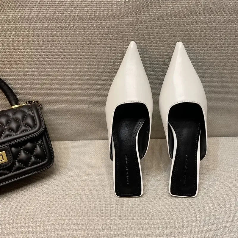 Mules – Grace