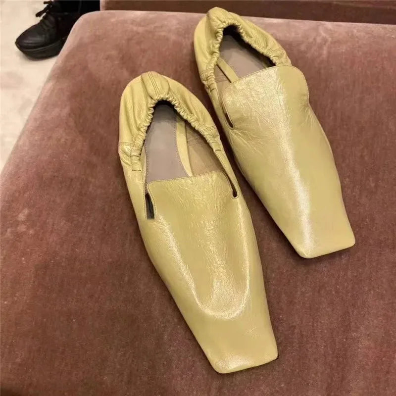 Moccasins – Scarlett