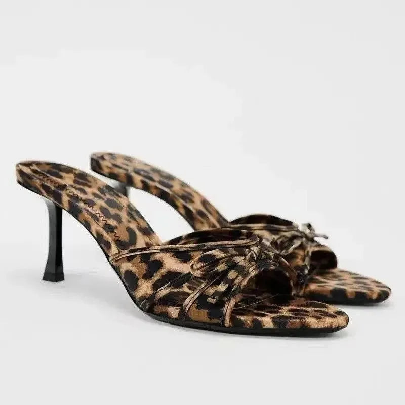 Heels – Claire