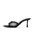 Heels – Claire
