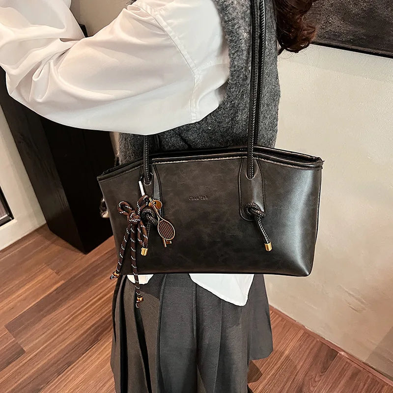 Handbag – Clara