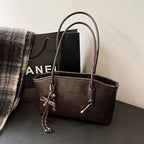 Handbag – Clara