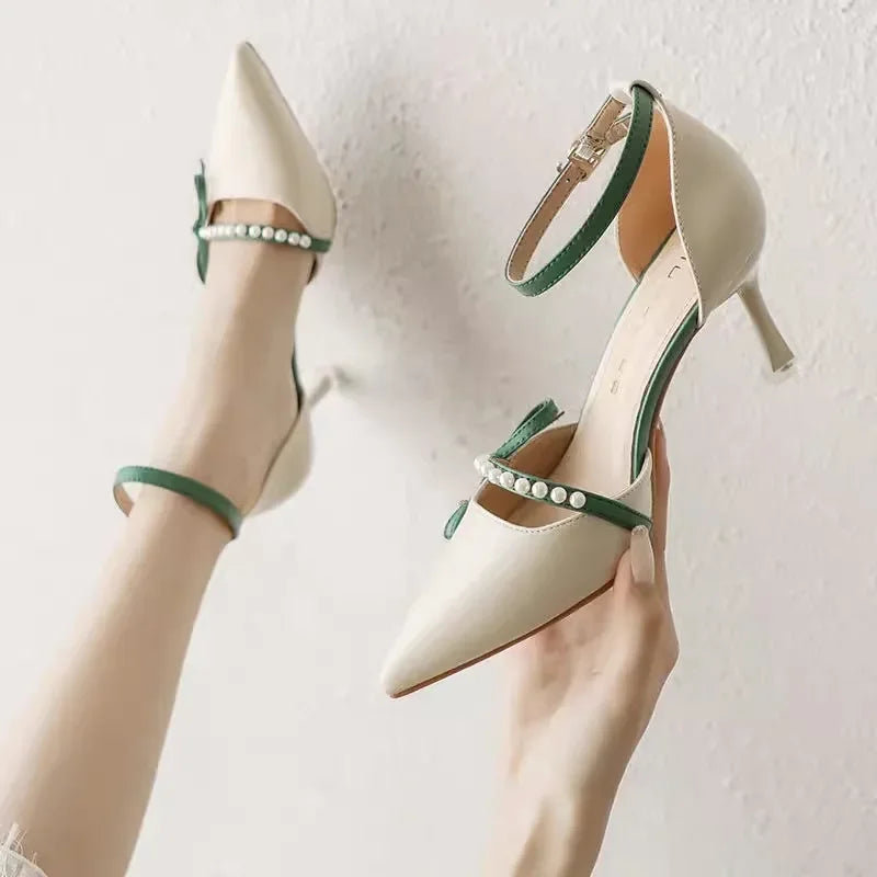 Heels – Lucy