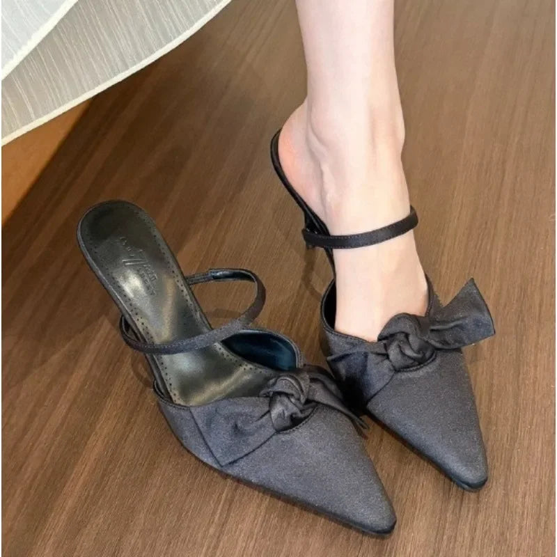 Bow Heels – Diana